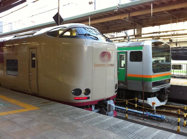 【ライフハック／列車】大阪→東京が新幹線より”安くて（朝）早い”！ 走るホテル サンライズ瀬戸に乗ってきました。